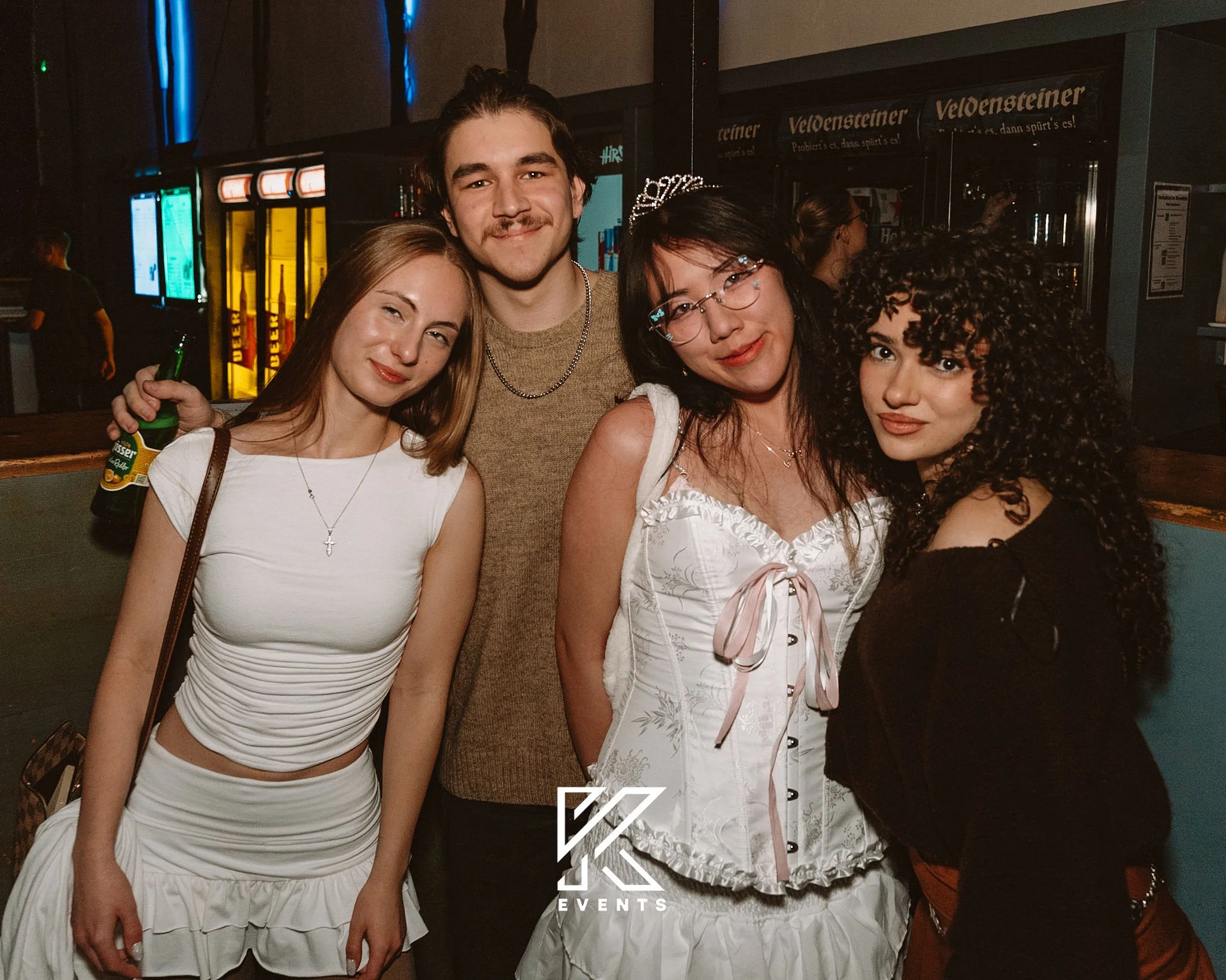 30 - kevent28-11-30.jpg