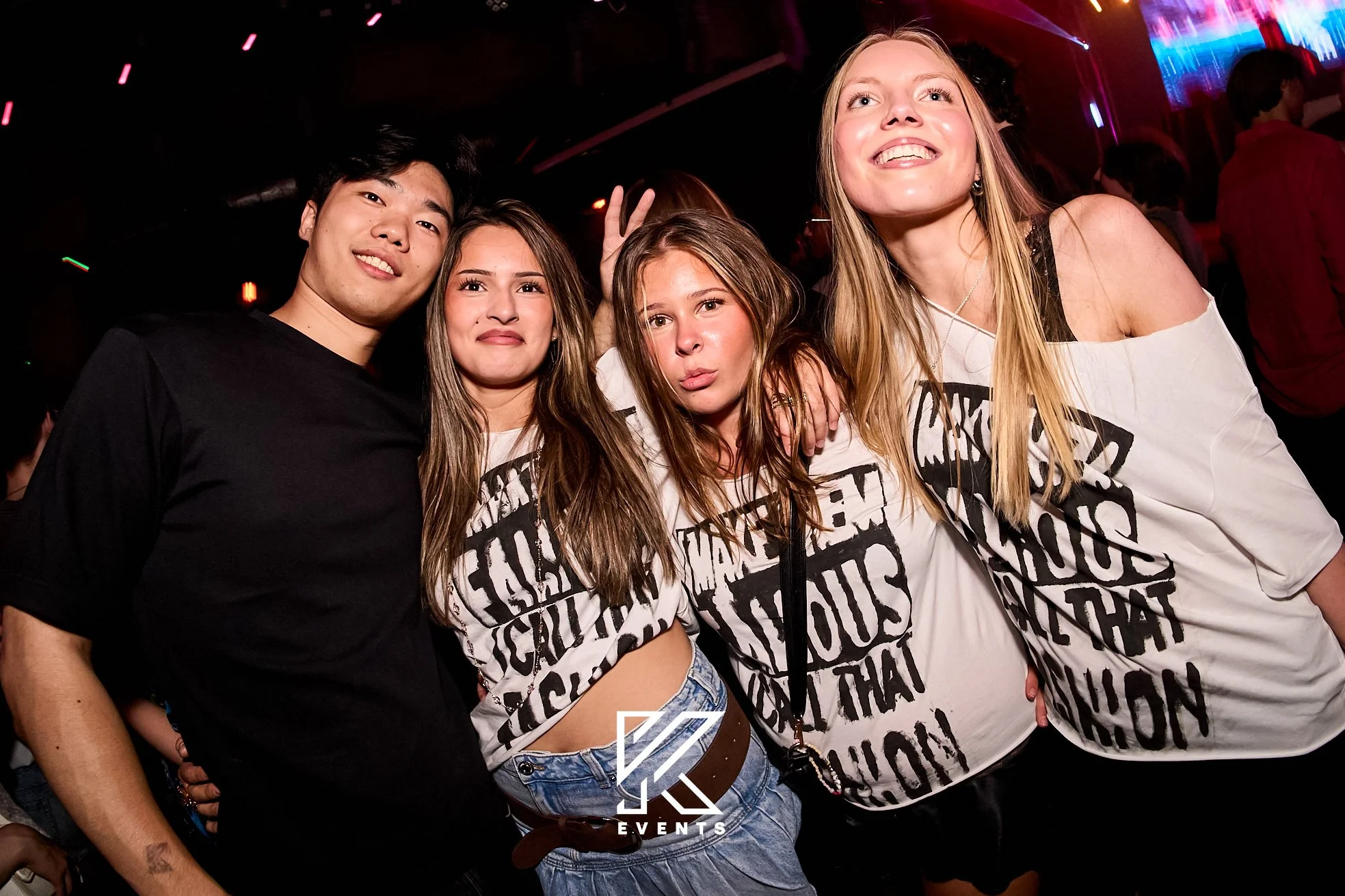 OfficialKevents - 22-08-26 - Stockholm 05.jpg