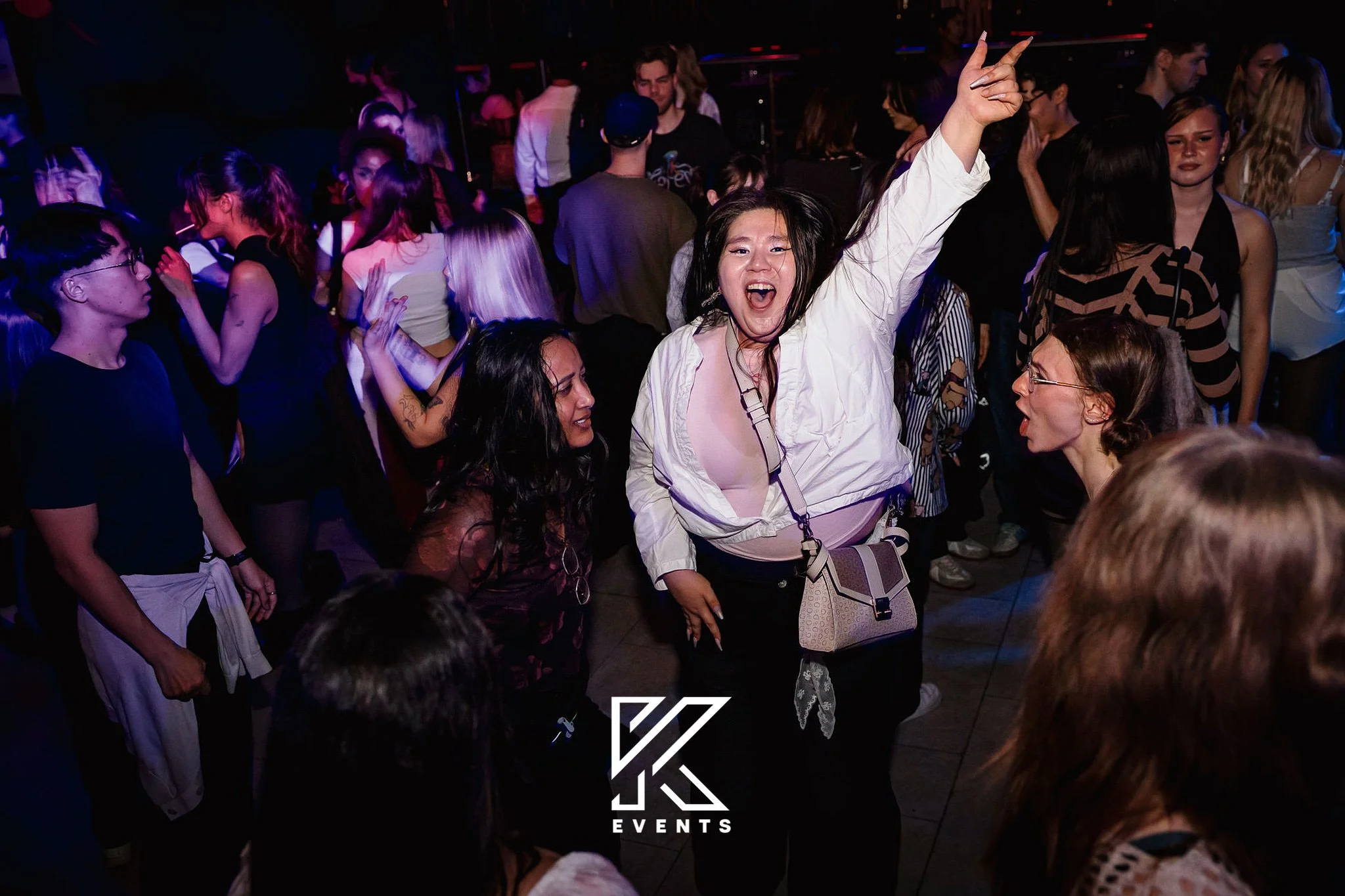 251 - 0252-kreativmedia.jpg