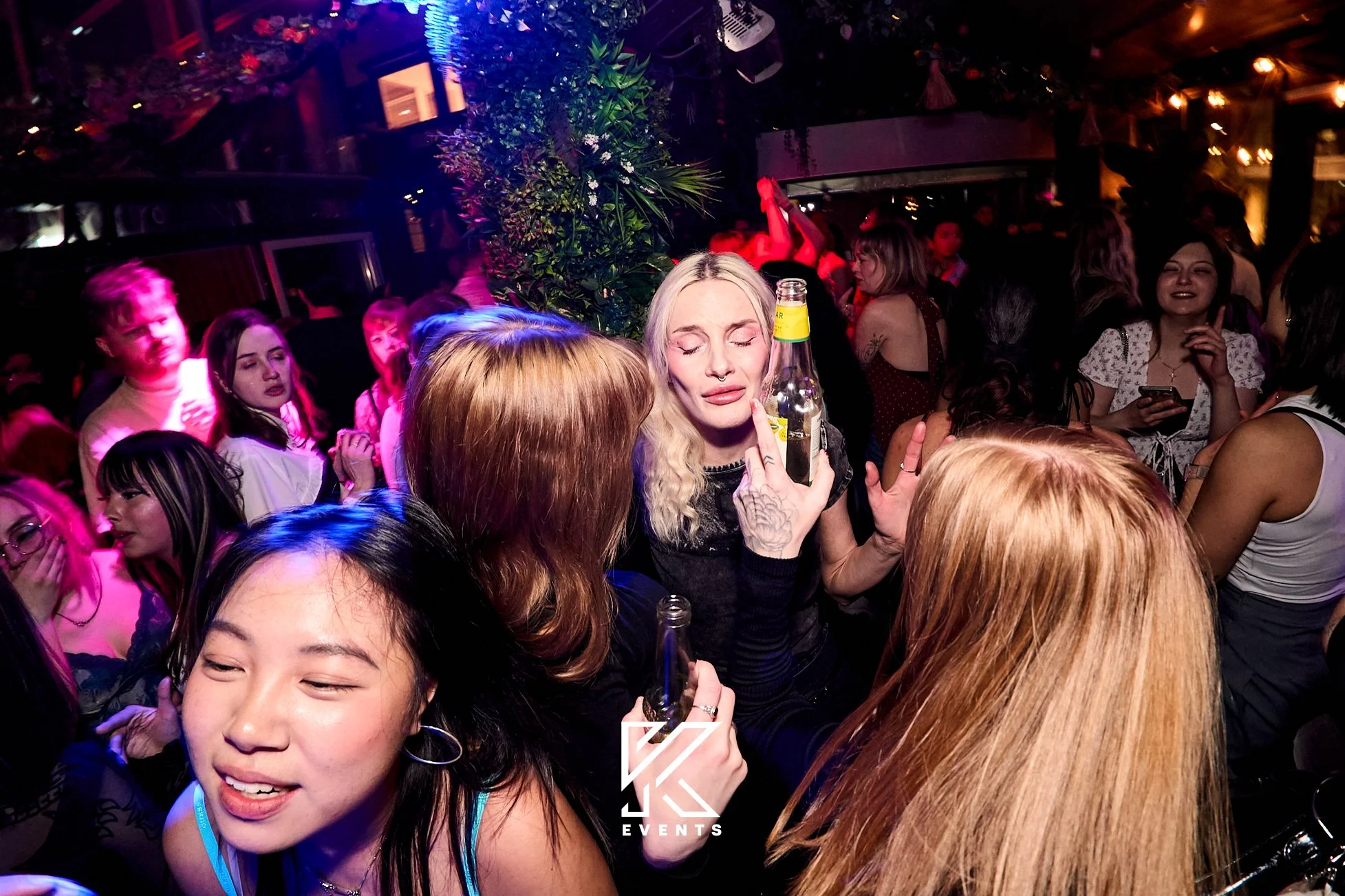 OfficialKevents - 17-04-26 - Stockholm - 64.jpg