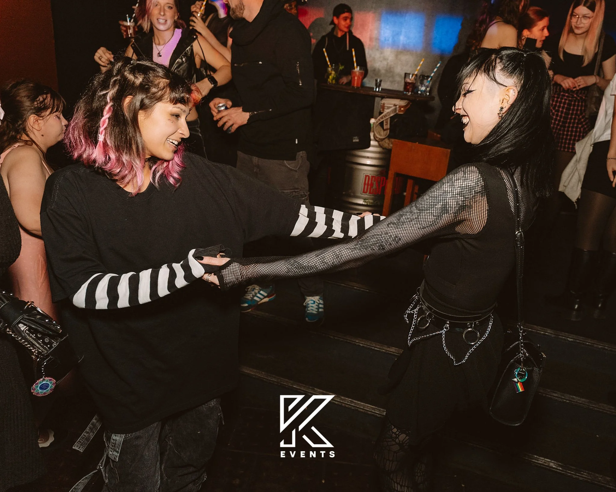 7 - kevent28-11-7.jpg