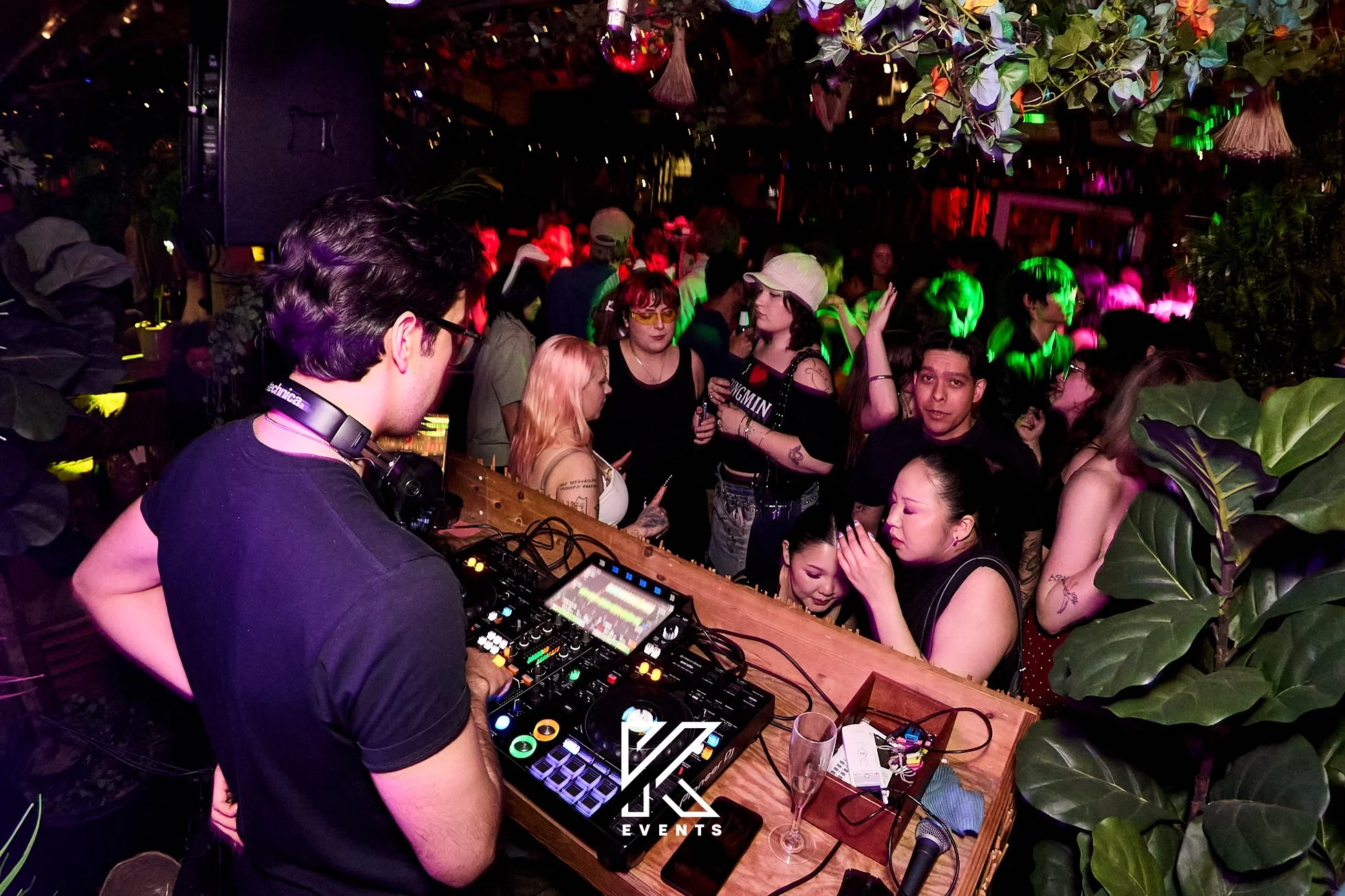 OfficialKevents - 17-04-26 - Stockholm - 10.jpg