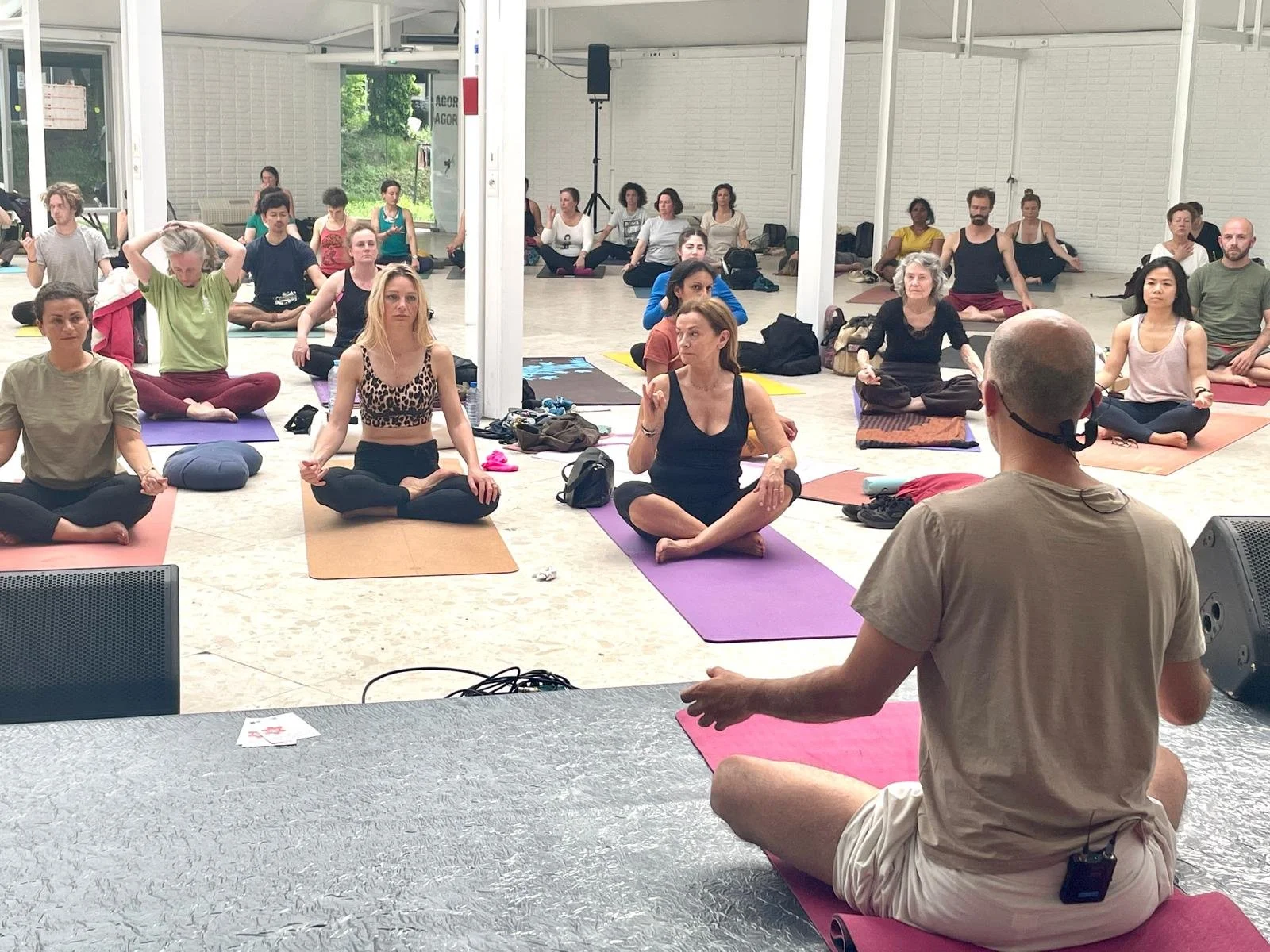 Cours de Yoga en entreprise à Paris et en île de France