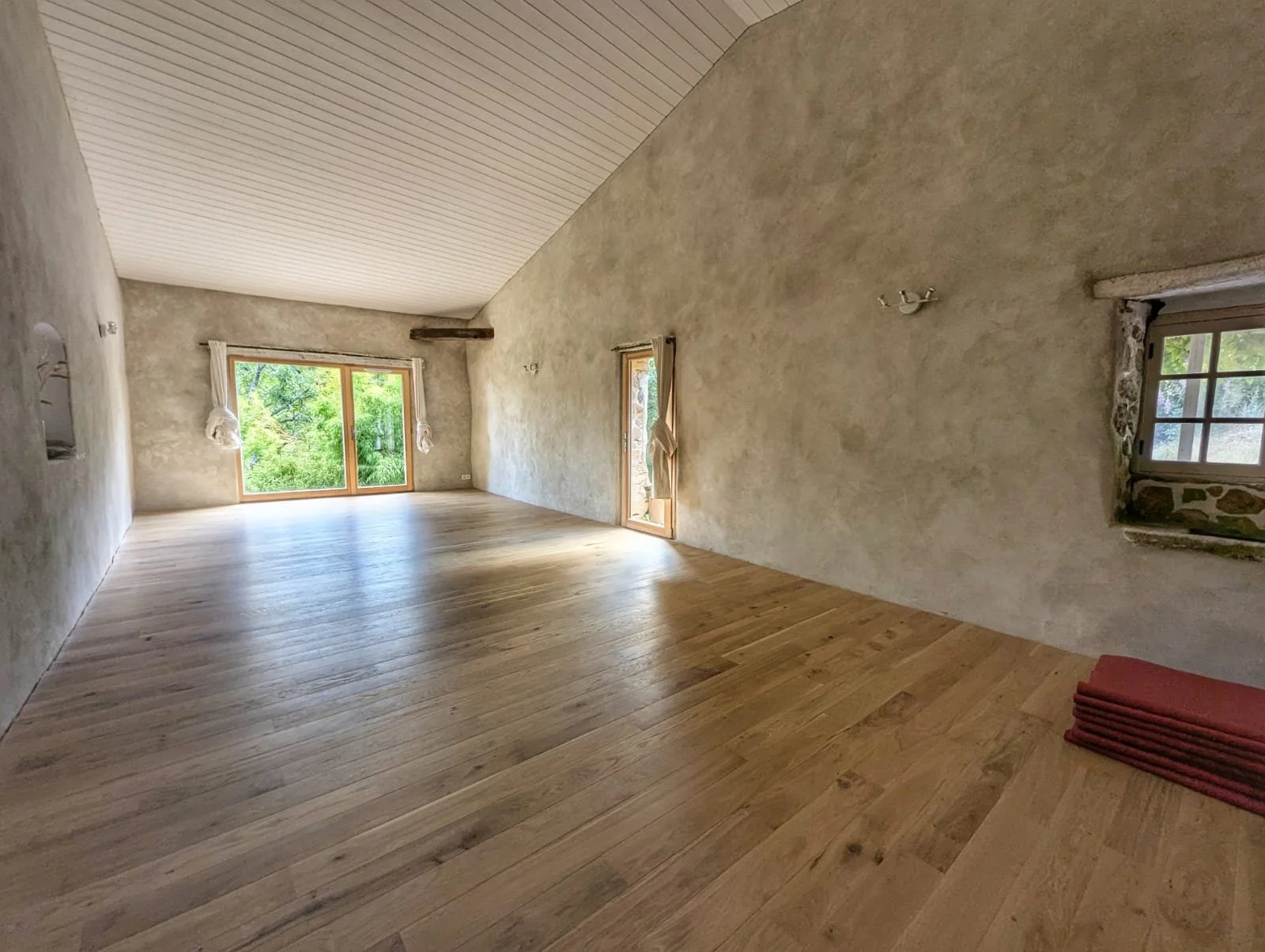 Location d'un gîte pour 15 personnes avec salle de pratique dans l4aude en Occitanie