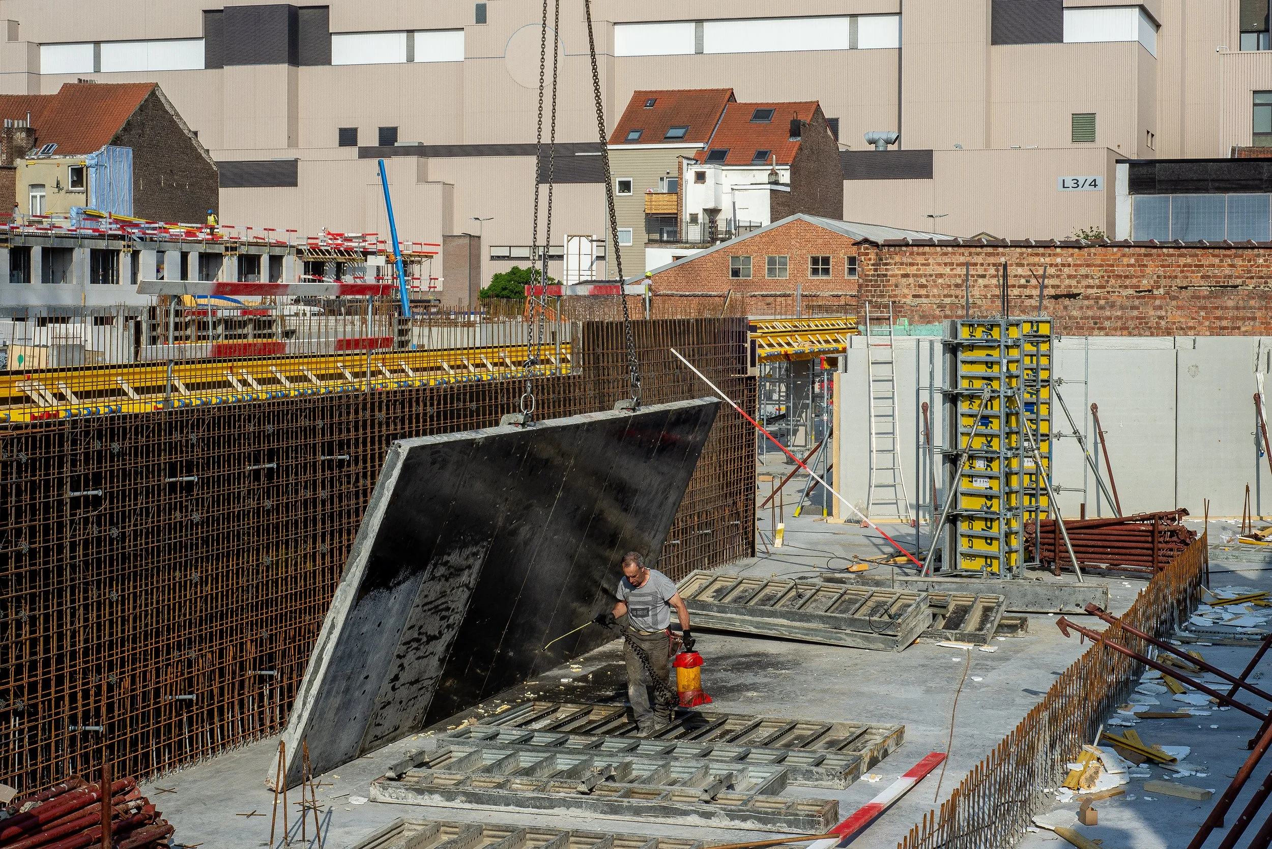 Under construction 1