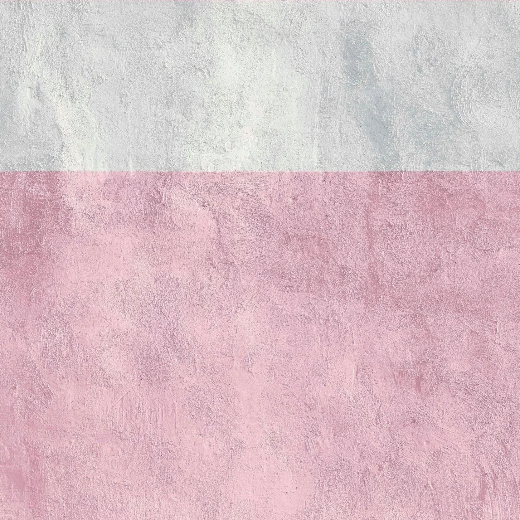 E i muri diventarono grigi .