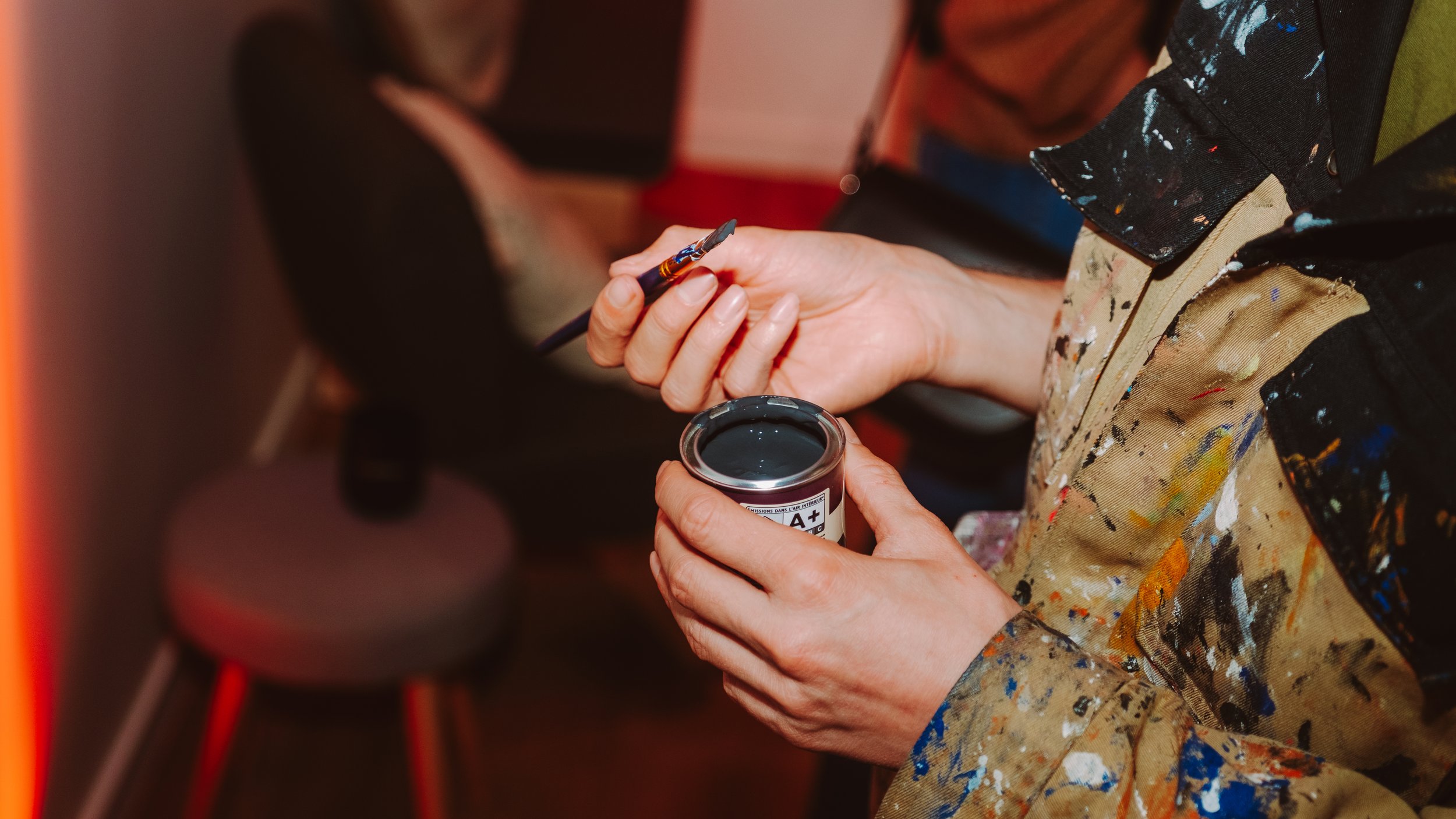 Performance de live painting réalisée par Bleg lors d’un événement, création artistique en direct