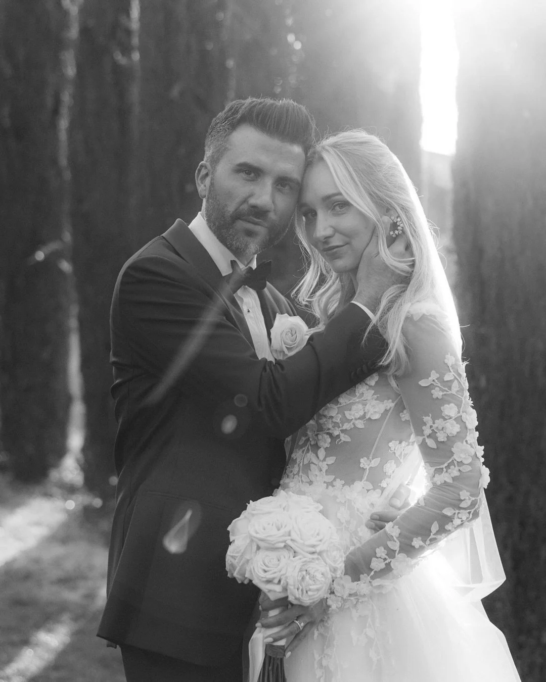 A day filled with love. 🤍
.
.
.
#realwedding #hochzeitsfotografinm&uuml;nchen #weddinginspiration