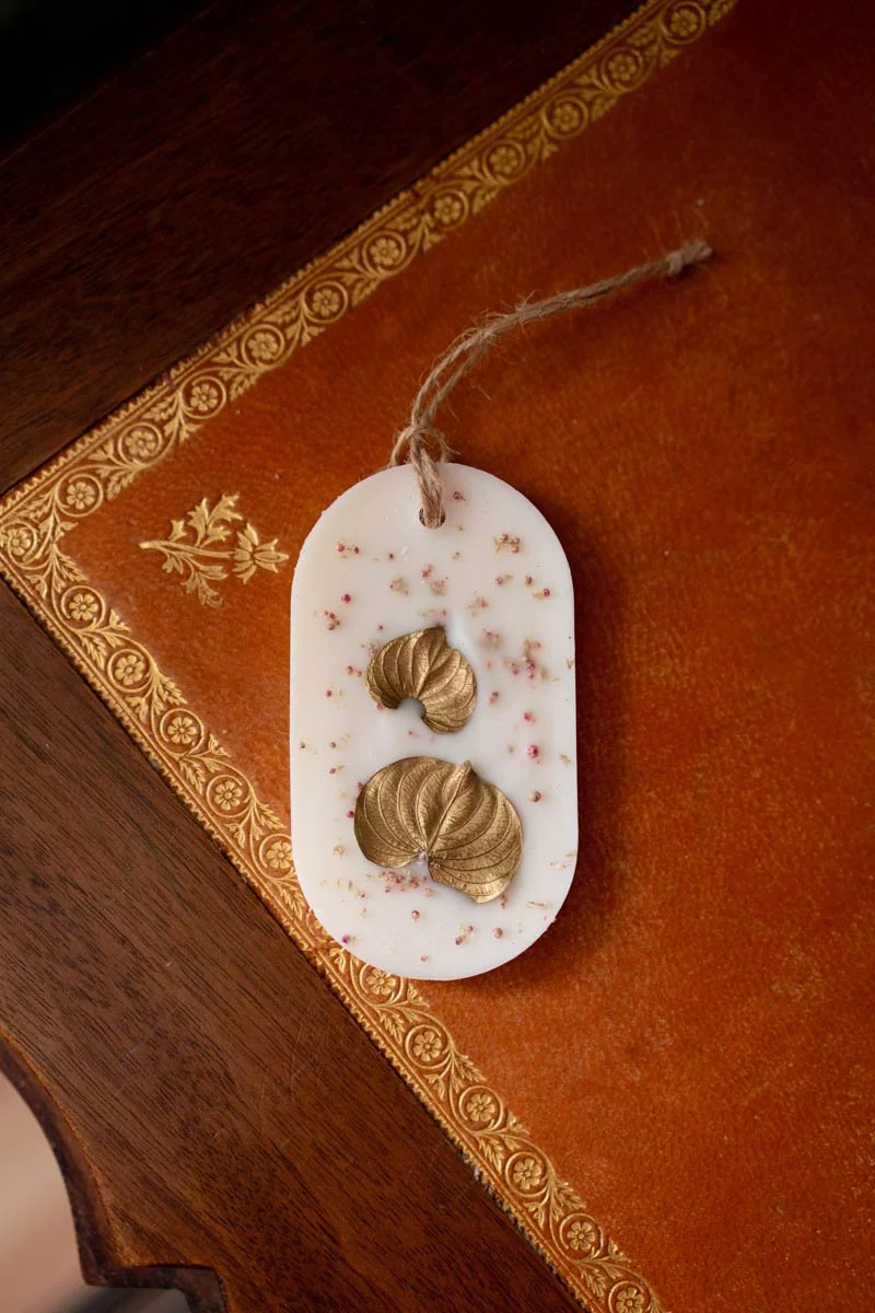 cadeau-invites-mariage-tablette-parfum-interieur.jpg