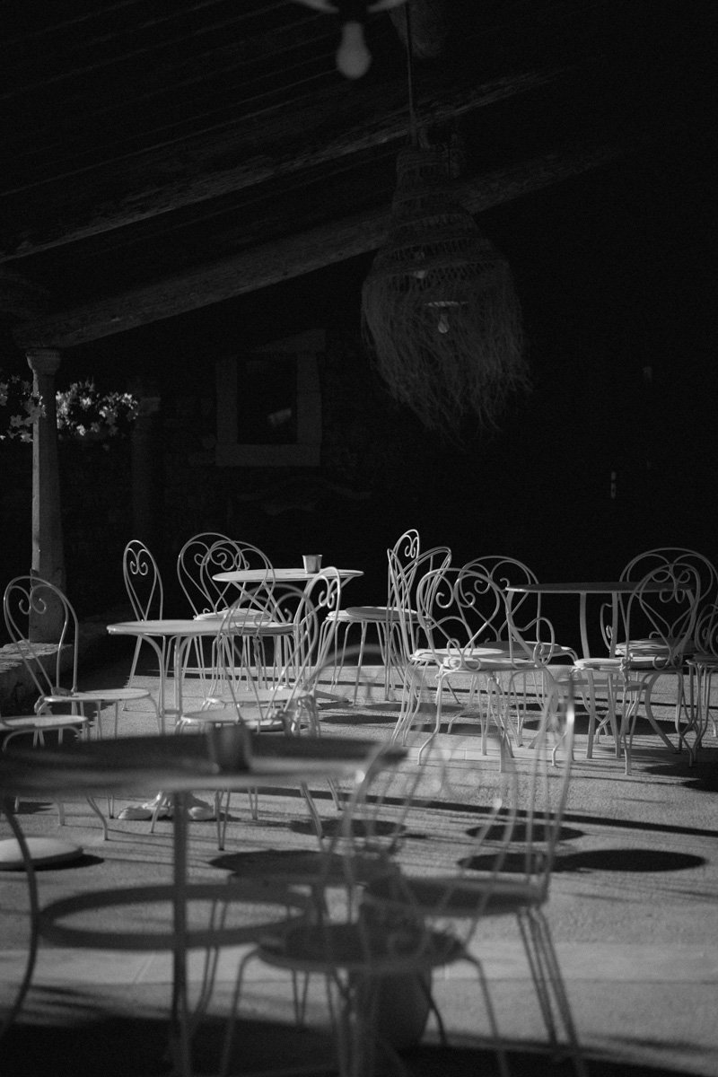 photographe-mariage-drome-lieu-reception-noir-blanc.jpg