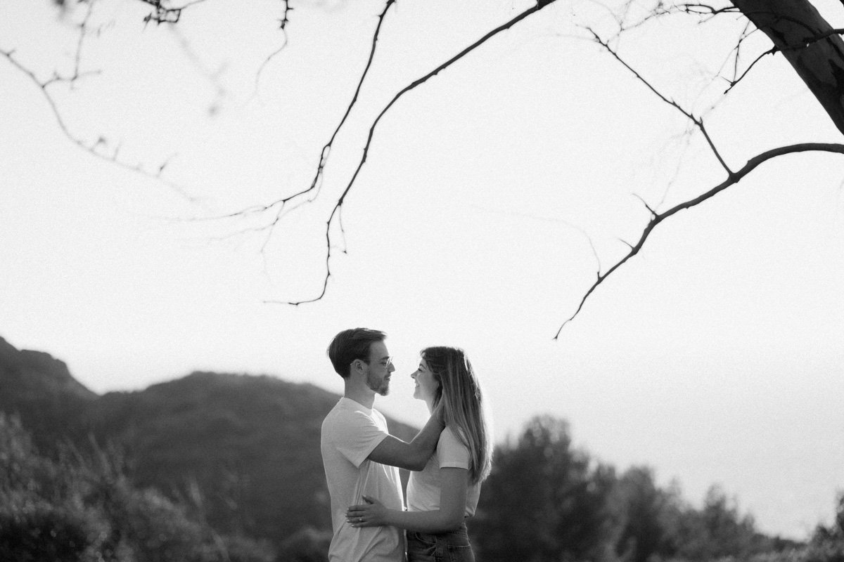 seance-photo-couple-noir-blanc-grain.jpg