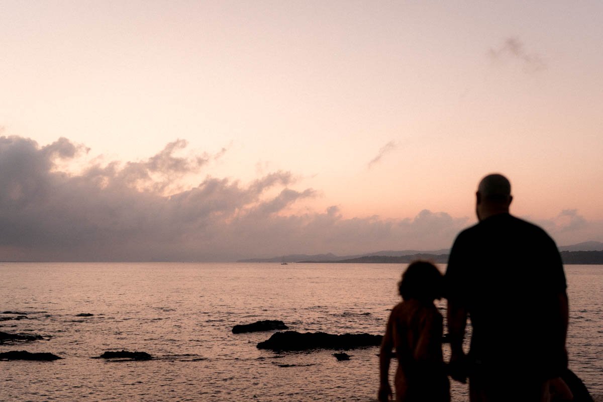 photographe-famille-var-coucher-soleil-mer.jpg