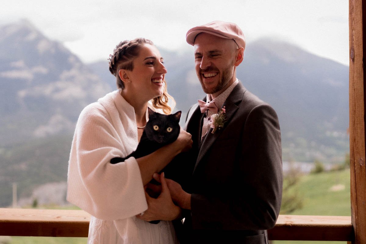 mariage-montagne-couple-chat.jpg