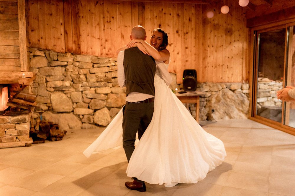 mariage-montagne-chalet-traditionnel-bois.jpg