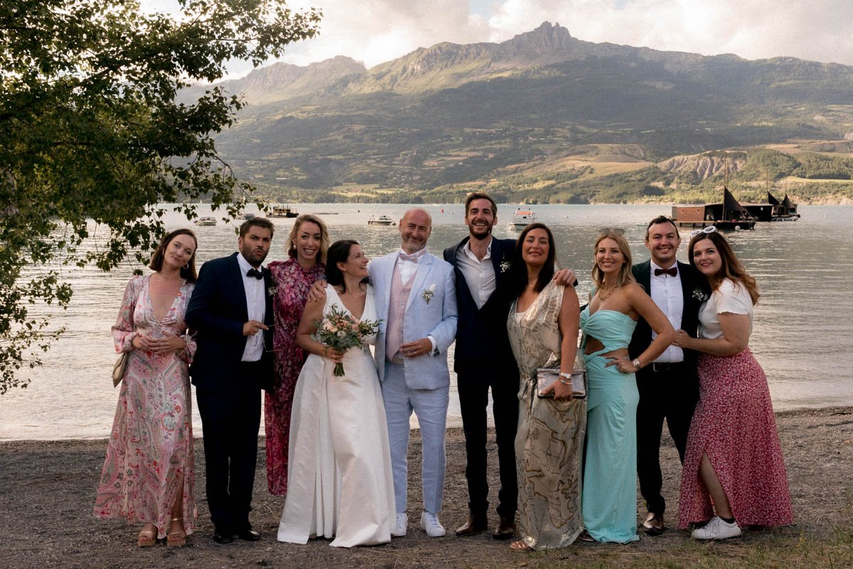 mariage-lac-plage-famille.jpg