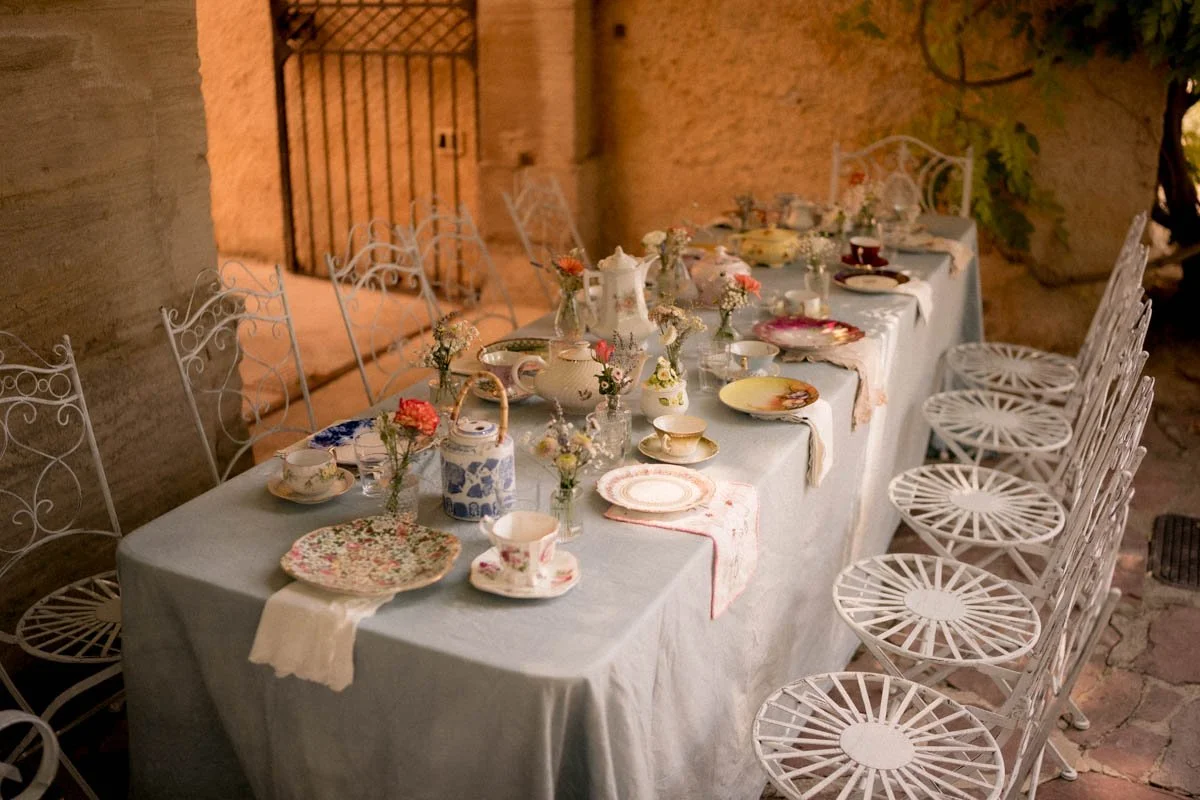 mariage-petit-comite-provence-deco-repas.jpg