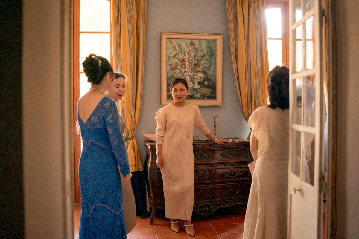 mariage-petit-comite-provence-preparatifs-famille.jpg