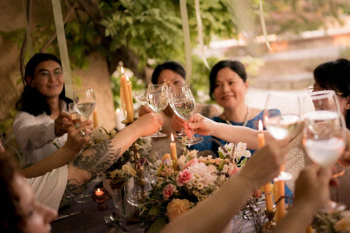 mariage-petit-comite-provence-apero.jpg