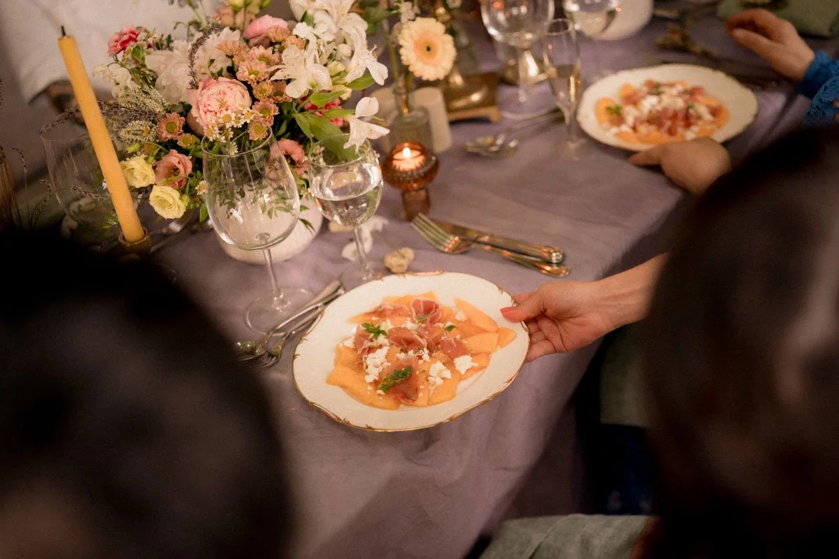 mariage-petit-comite-provence-repas-chef.jpg