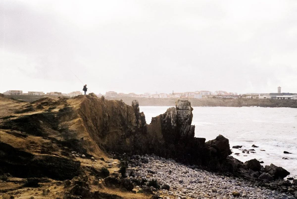 voyage-portugal-photo-argentique-falaises-peche.jpg