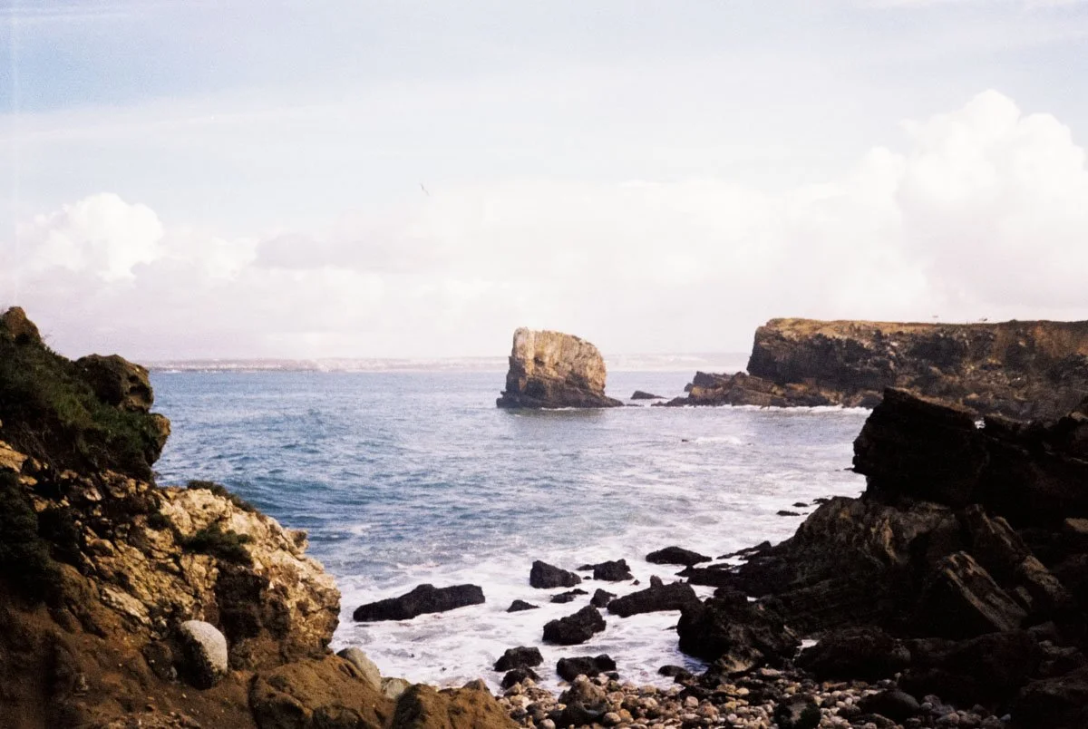 voyage-portugal-photo-argentique-falaises-mer.jpg