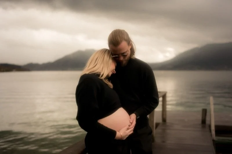 La toute premi&egrave;re s&eacute;ance de l&rsquo;ann&eacute;e avec mes chers Nina &amp; Thibault. Il a plu, fait froid et m&ecirc;me neig&eacute;. C&rsquo;est pas &ccedil;a qui nous a arr&ecirc;t&eacute;!! 

Photos num&eacute;riques et argentiques ?