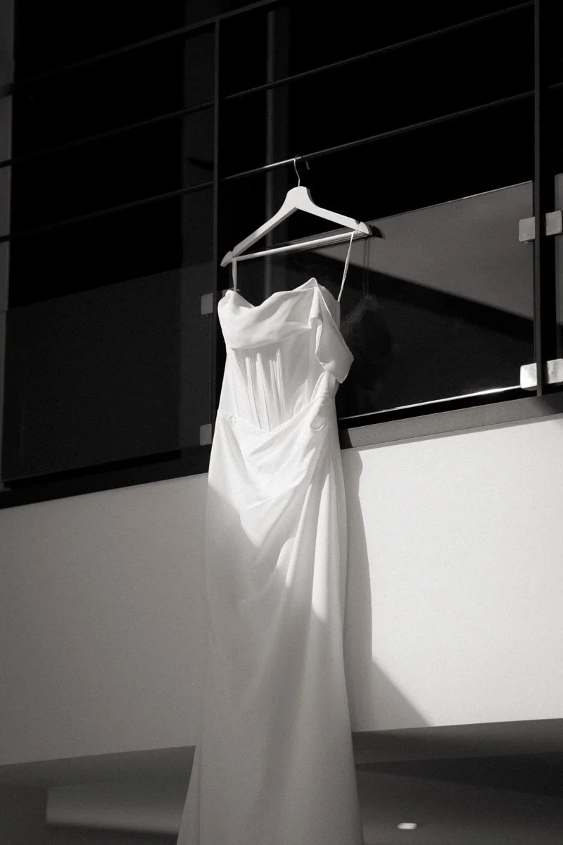 photographe-mariage-gard-poetique-robe.jpg