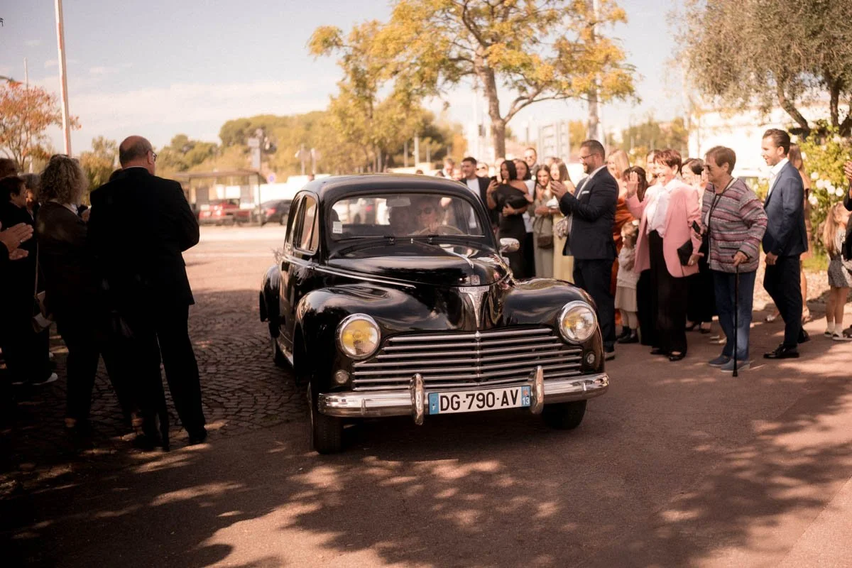 photographe-mariage-gard-elegant-luxe-voiture.jpg
