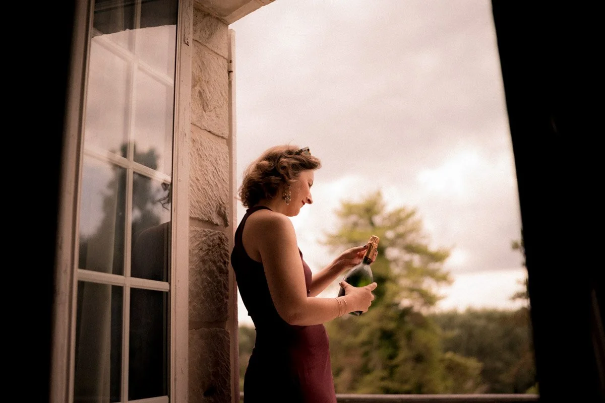 photographe-mariage-normandie-preparation-champagne.jpg