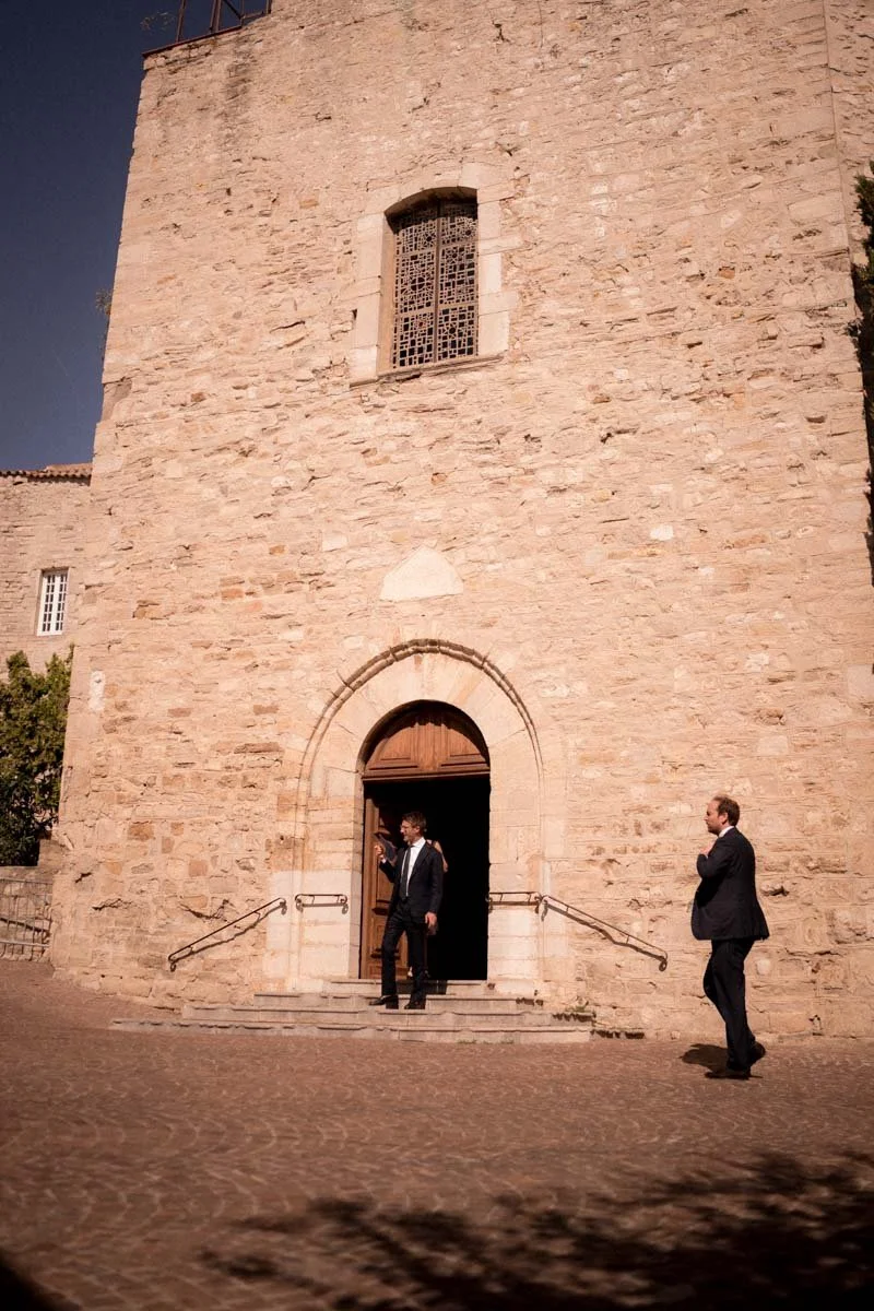 photographe-var-mariage-eglise-parvis.jpg