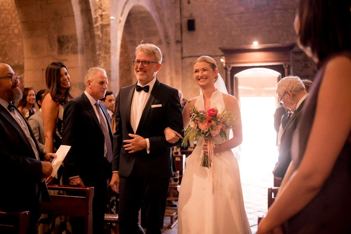 photographe-var-mariage-entre-eglise-pere-fille.jpg