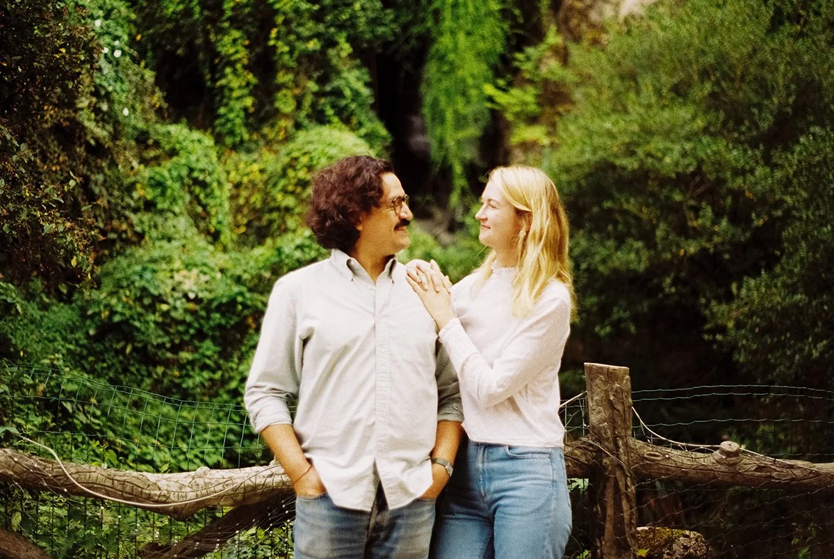 seance-engagement-paris-buttes-chaumont-argentique-storytelling.jpg