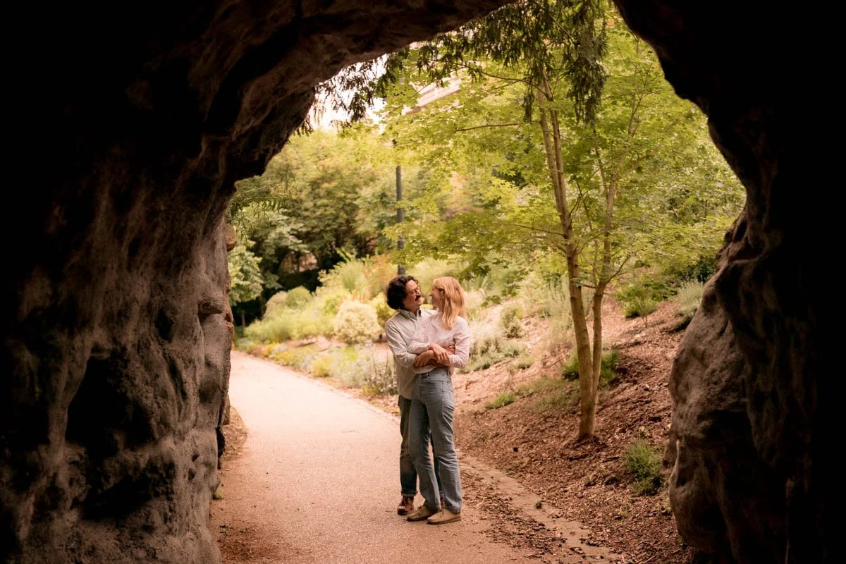 seance-engagement-paris-buttes-chaumont-chaleureux.jpg