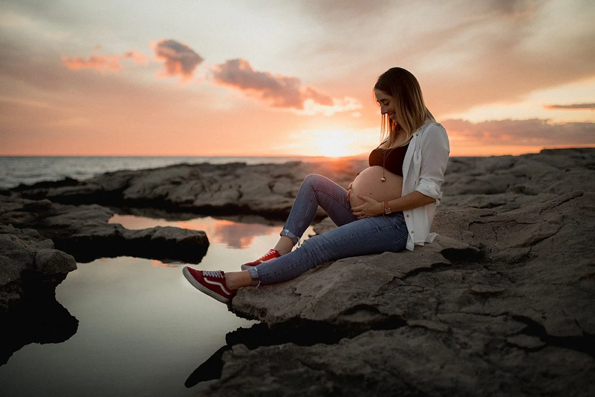 photographe-grossesse-hautes-alpes-coucher-soleil.jpg