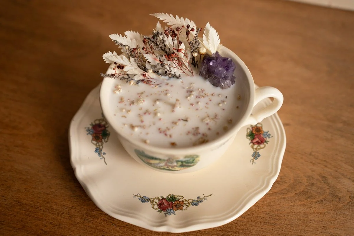 Bougie_parfumee_fleurs_sechees_lithotherapie-artisanales-sarguemines.jpg