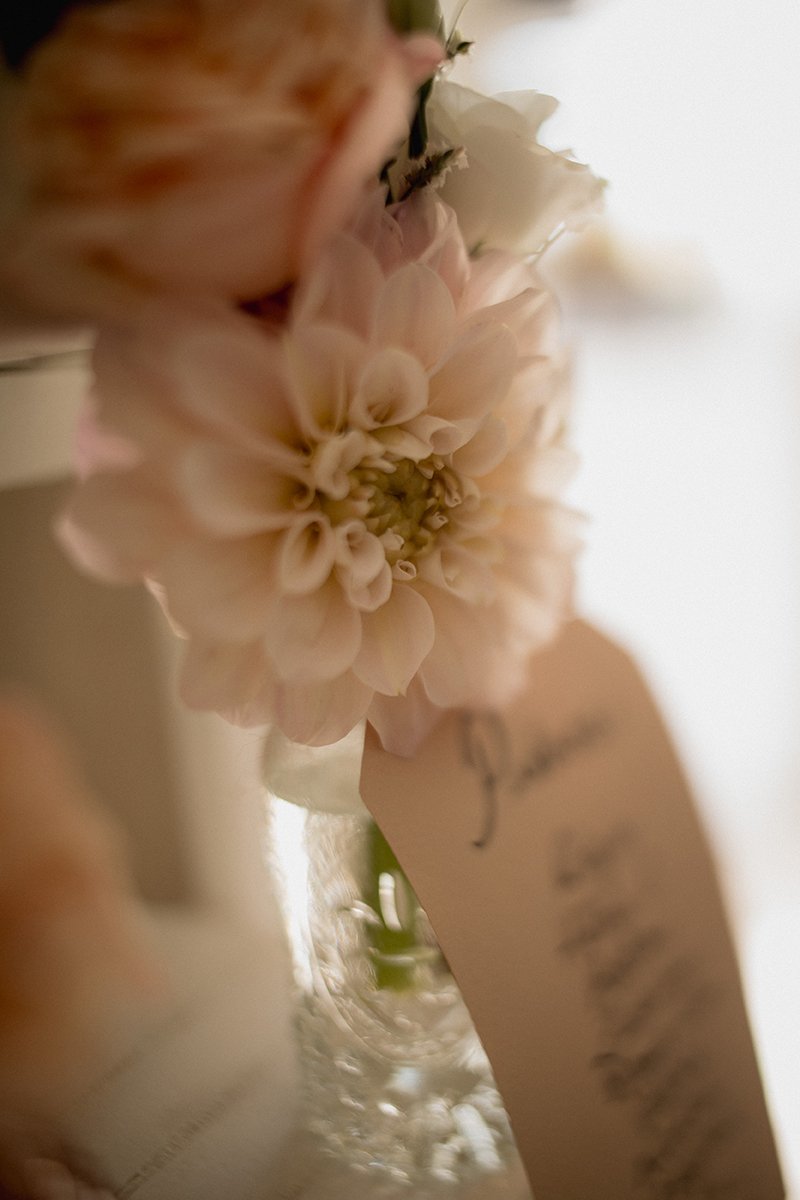 photographe-valence-mariage-detail-fleur.jpg