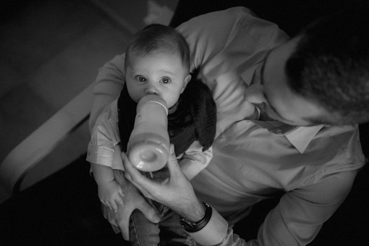 photographe-naissance-gap-noir-blanc-partage.jpg