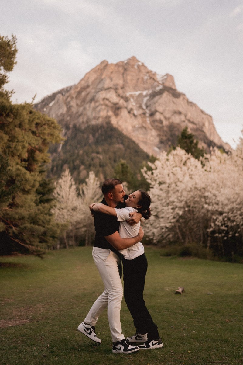 photographe-valence-couple-montagne.jpg