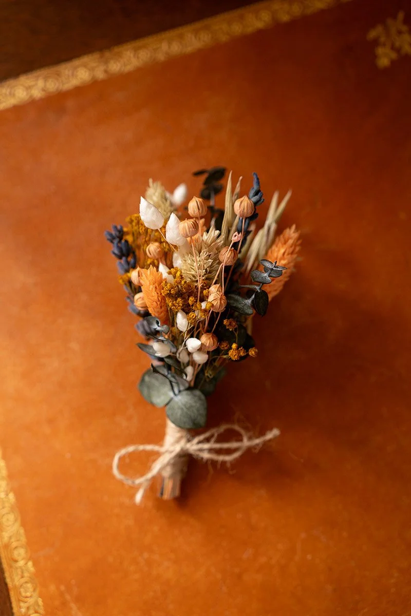 accessoires-mariage-boutonniere-fleurie.jpg