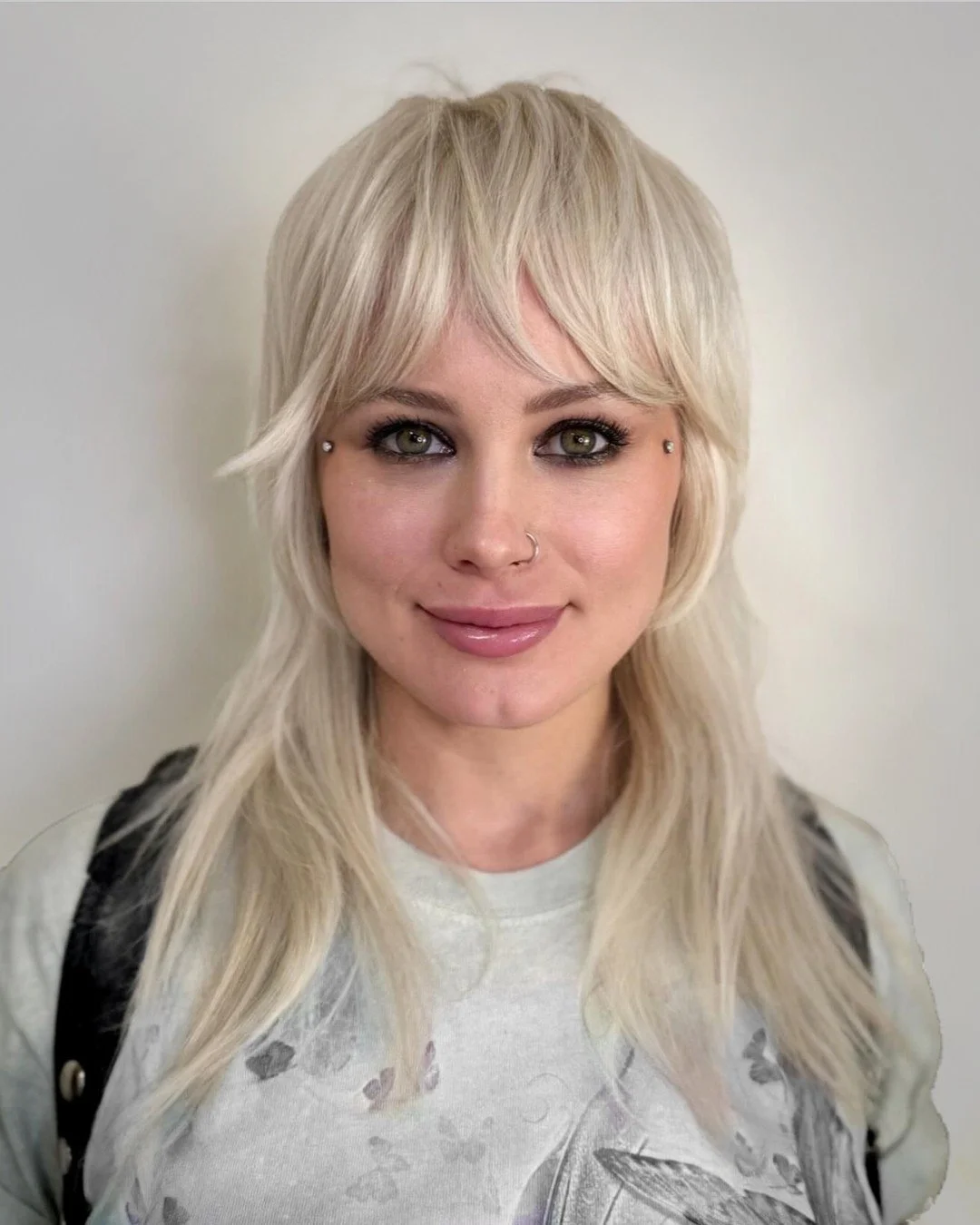 📍Ossington | Toronto
Shag Cut by @stylesbysam | Education Director | Creative Cut &amp; Correction Specialist 
&bull;
&bull;
&bull;
&bull;
&bull;
 #shaghaircut #shag #shaggyhair #shagcut #razorcut #wolfcut #modernshag  #ossingtonstrip #westqueenwest