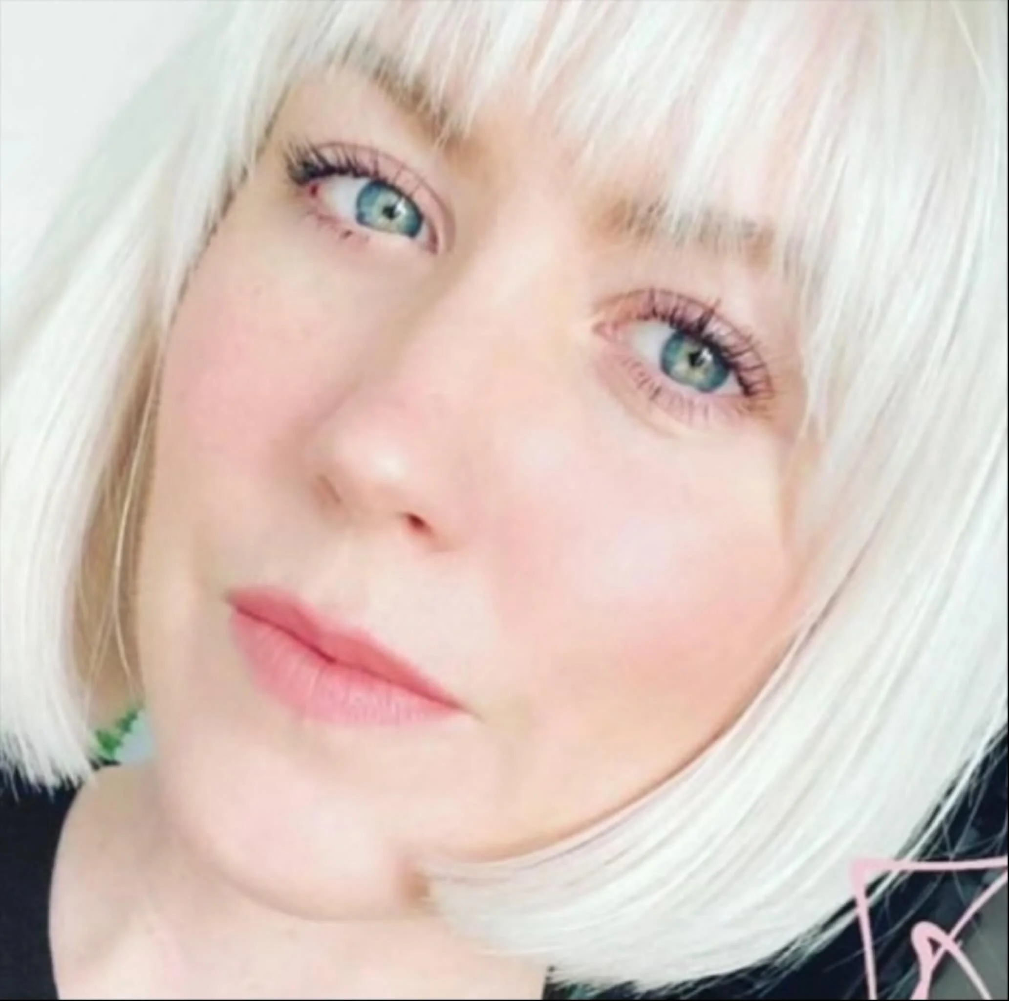 📍Ossington 
Bob Cut &amp; Lightest Blonde by @stylesbysam | Education Director / Master Stylist | Blonde and Correction Colour Specialist
.
.
.
#torontoblonde #whiteblonde #bobcut #torontosalon #torontohairsalon #torontocolourist #dundaswest #ossing