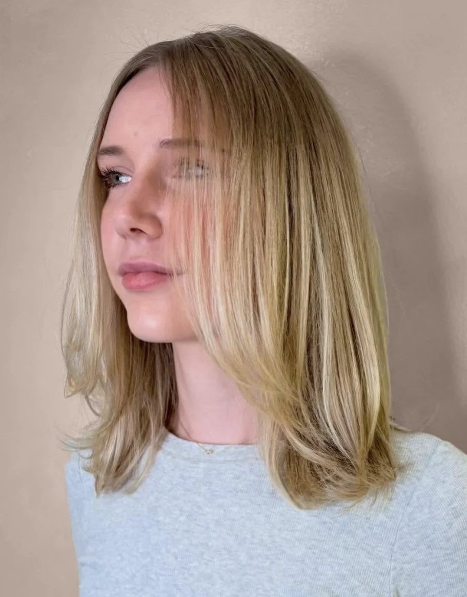 📍Ossington
Cut &amp; Colour by @johnnyryanhair | Master Stylist | Sun Kissed look Specialist 
.
.
.
#torontoblonde #torontohair #torontohairsalon #westqueenwest #torontosalon