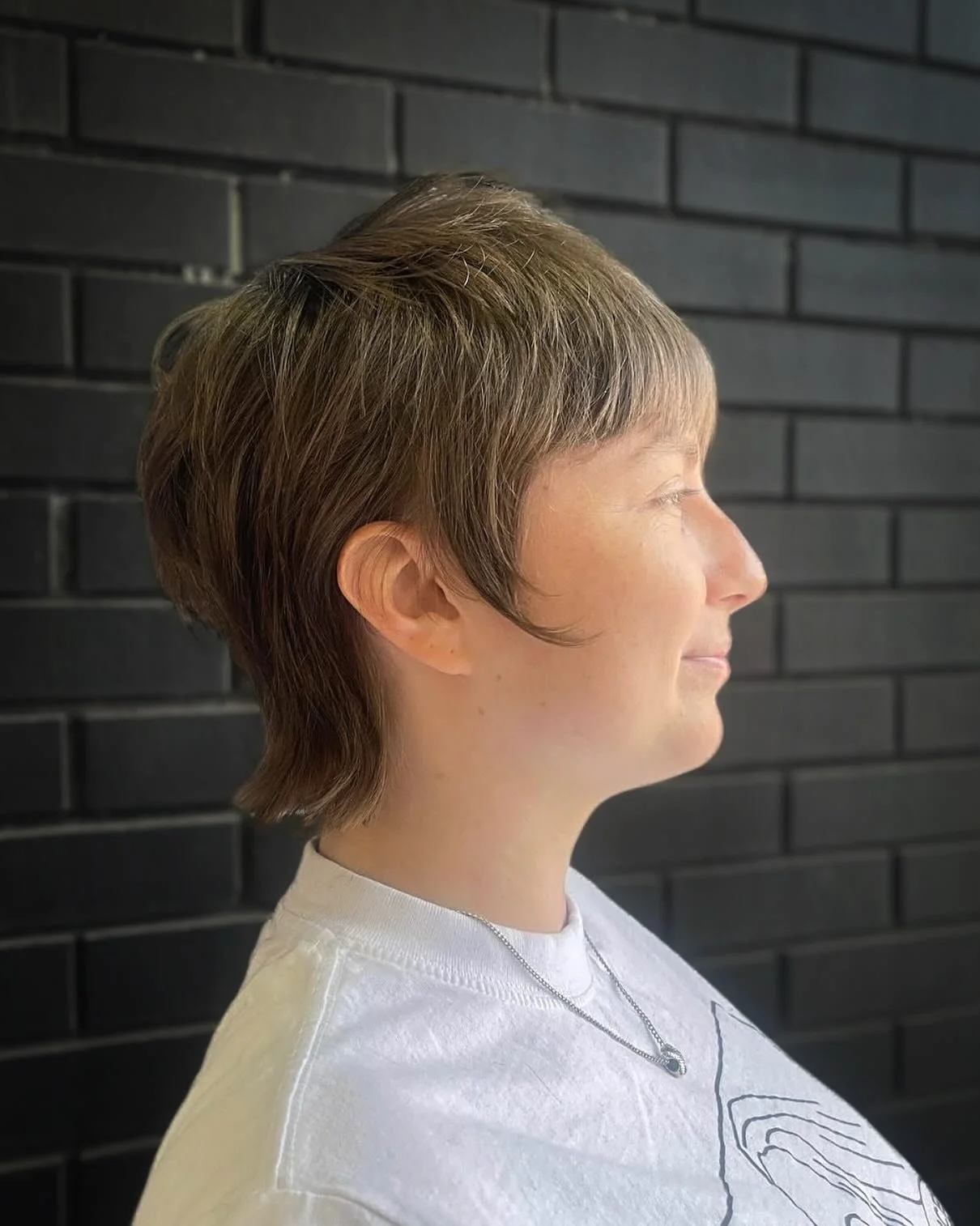 📍Ossington Ave.
Pixie Cut by @saintly.stylings | Stylist | Precision Specialist 
.
.
.
#pixiecut #shorthairstyle #torontosalon #torontohair #torontohairsalon