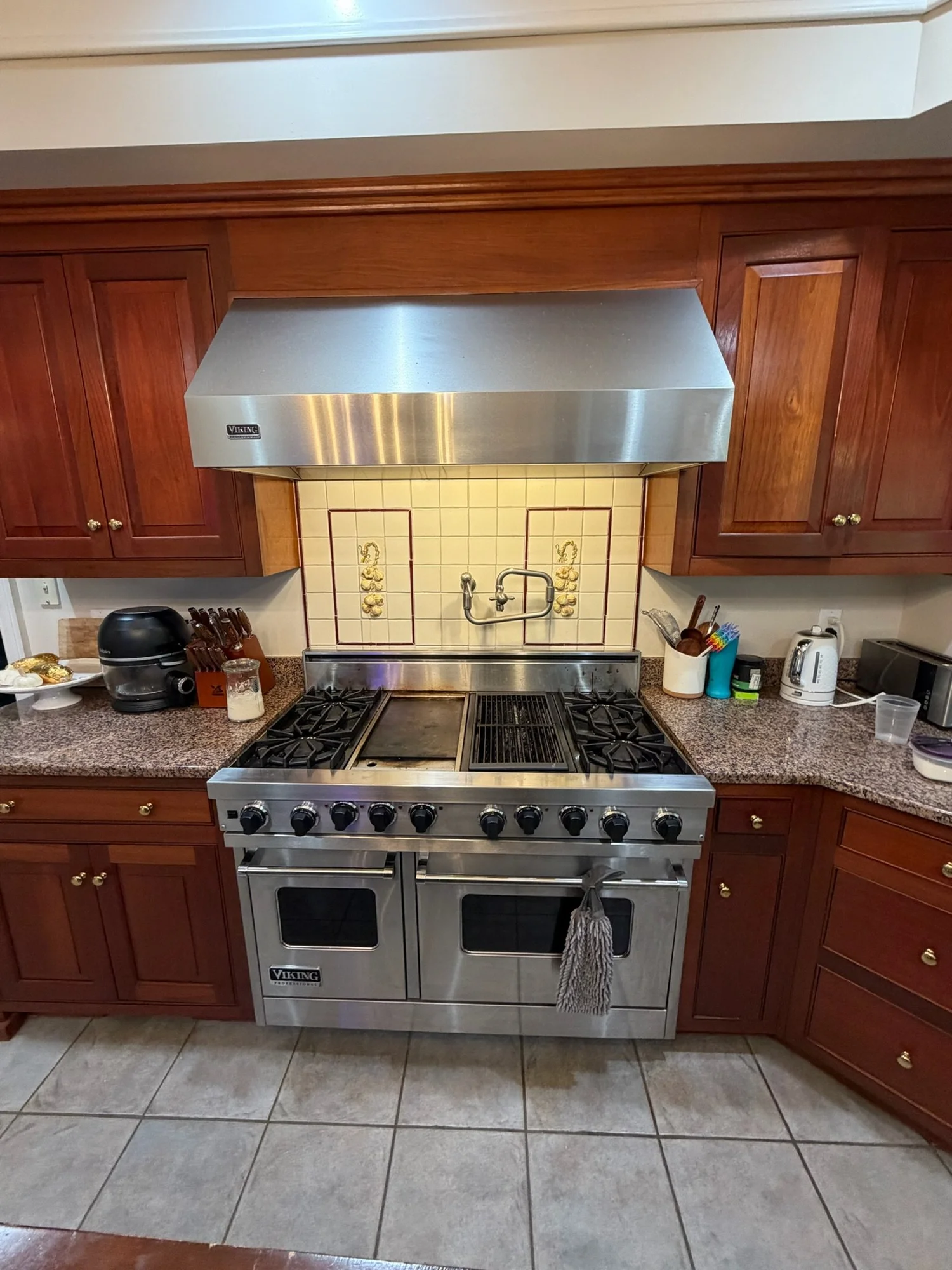 Fords Colony Kitchen Remodel kitchen remodeling project completed by VanFleet Homes, photo 61