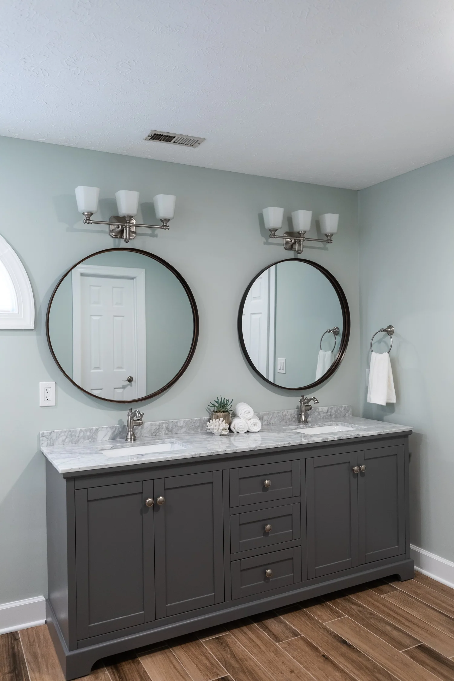 Kiln Creek Yorktown Virginia bathroom remodeling project completed by VanFleet Homes, photo 11