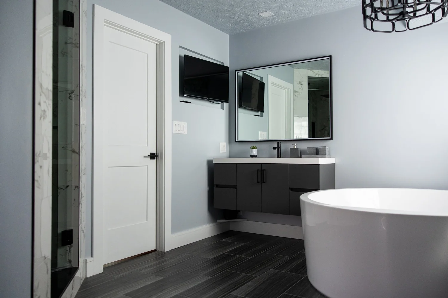 Greensprings West Williamsburg Virginia bathroom remodeling project completed by VanFleet Homes, photo 11