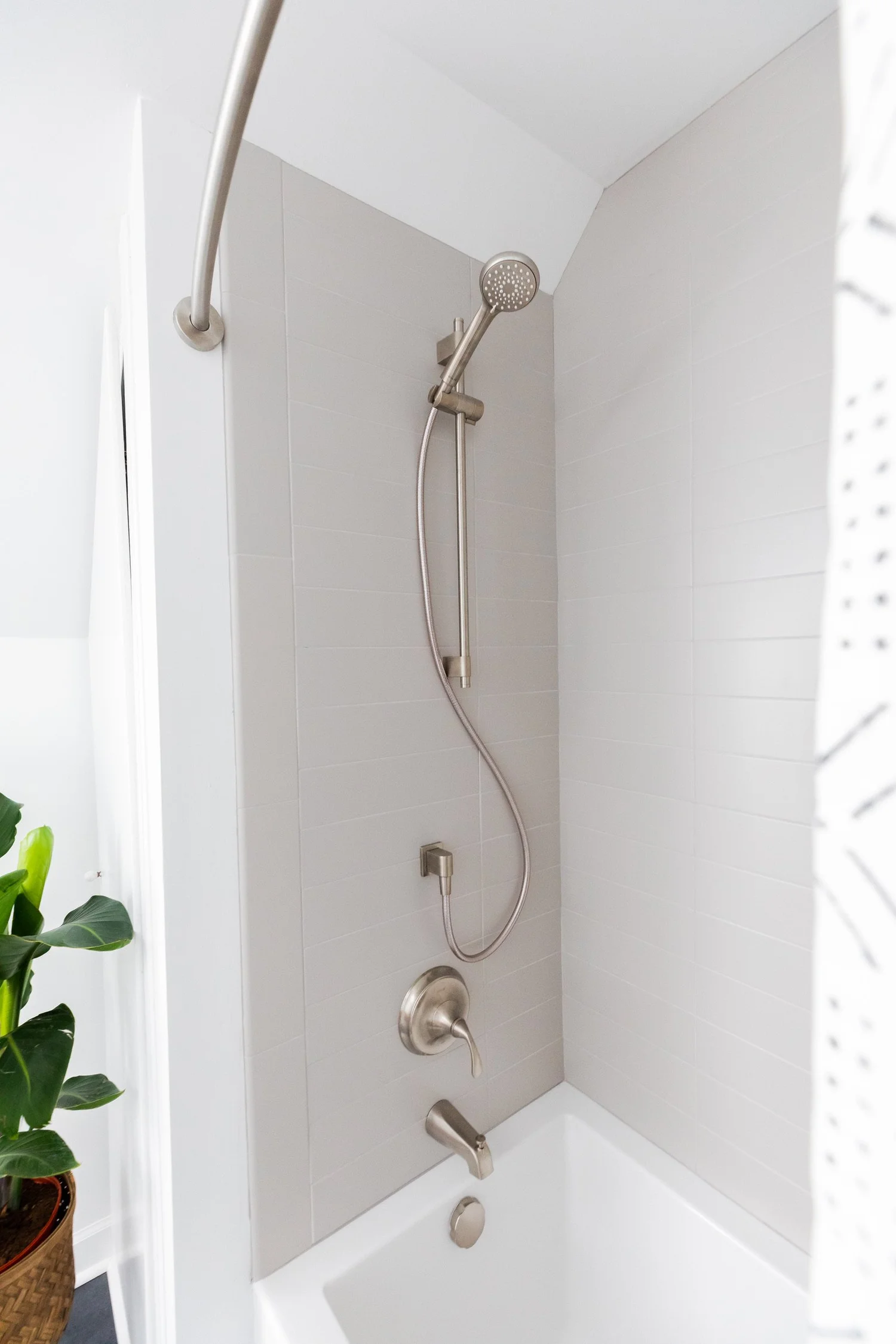 Queenslake Yorktown Virginia bathroom remodeling project completed by VanFleet Homes, photo 3
