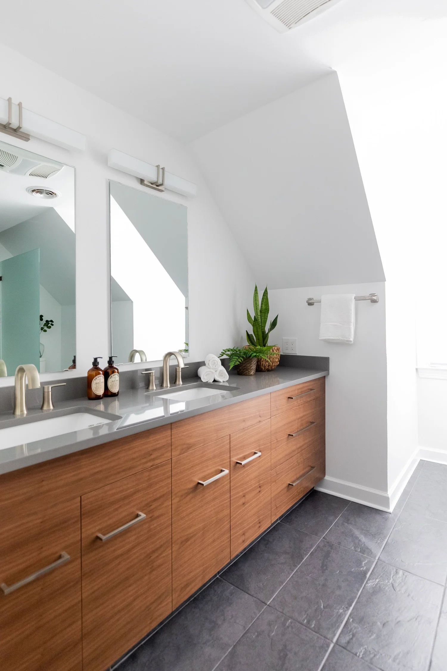 Queenslake Yorktown Virginia bathroom remodeling project completed by VanFleet Homes, photo 16