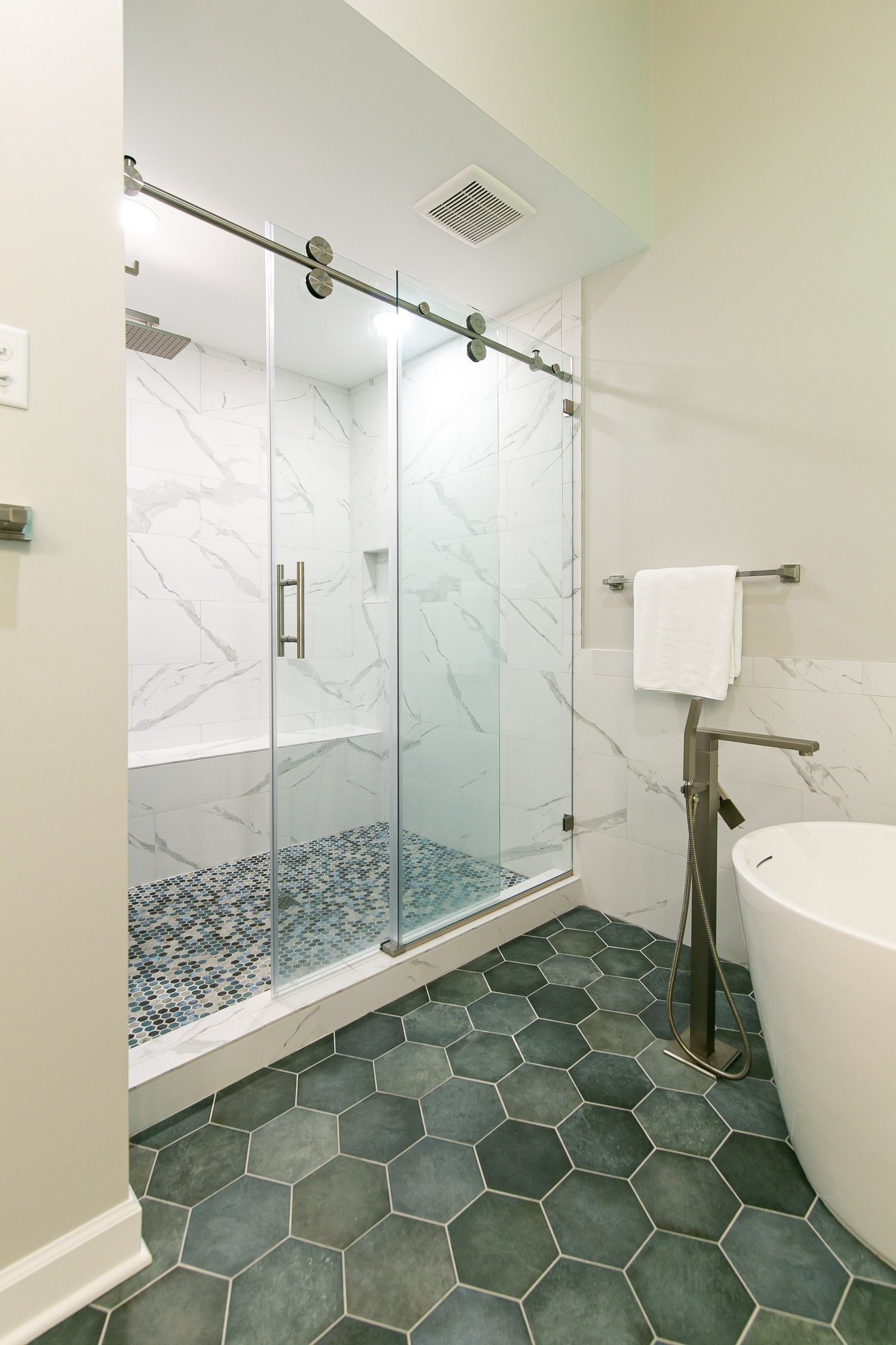Powhatan Williamsburg Virginia bathroom remodeling project completed by VanFleet Homes, photo 2