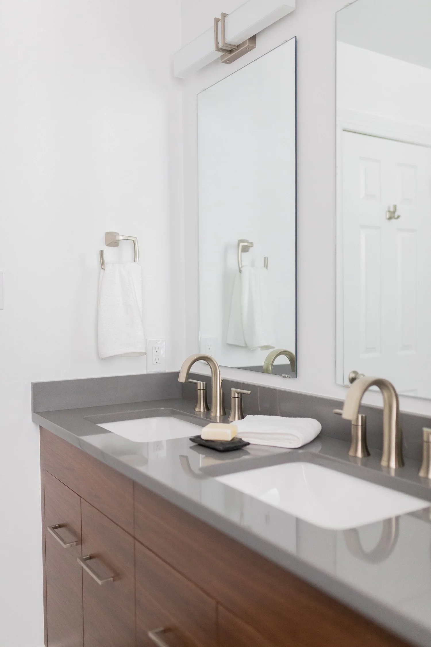 Queenslake Yorktown Virginia bathroom remodeling project completed by VanFleet Homes, photo 8
